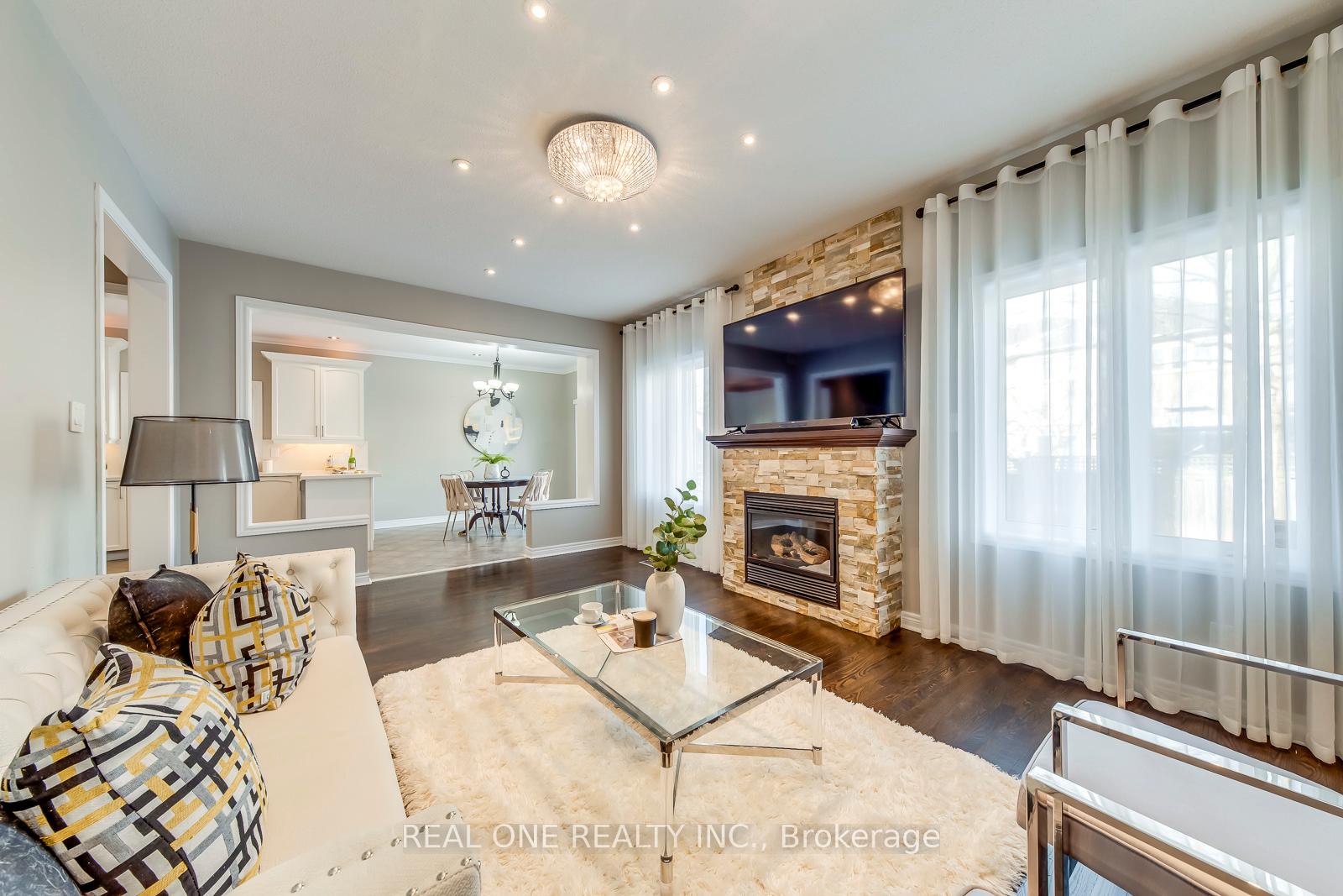 2511-felhaber-crescent-oakville-ontario-w13160906
