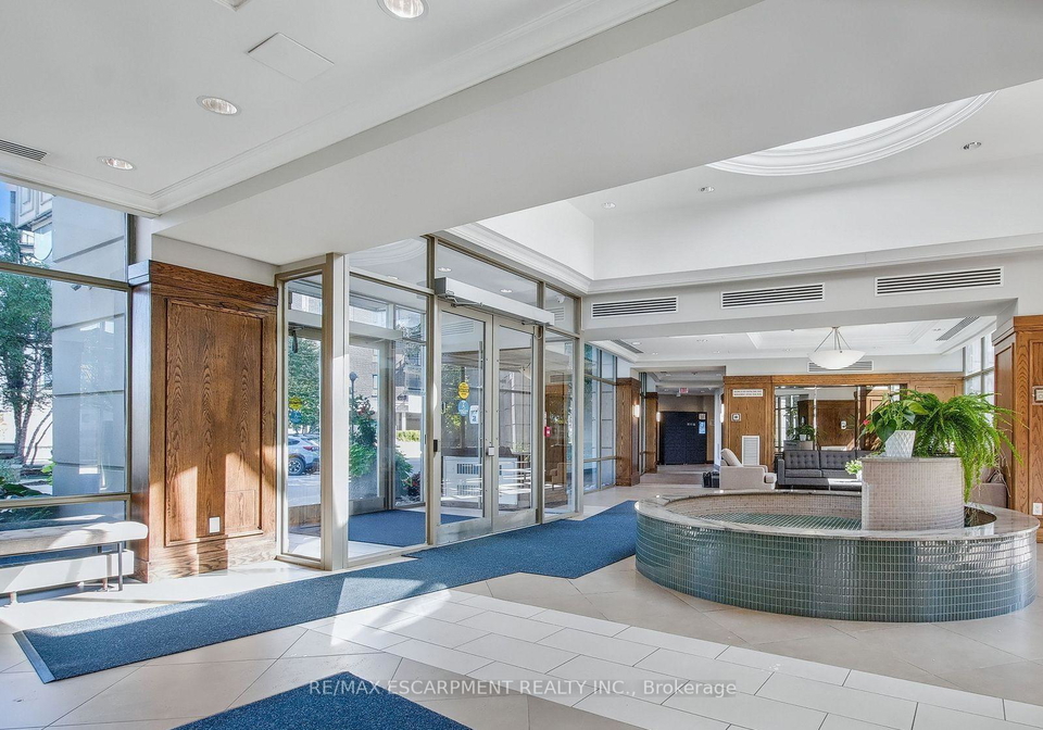 2379-central-park-drive-oakville-ontario-w13160932