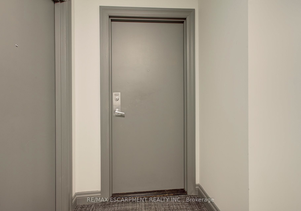 2379-central-park-drive-oakville-ontario-w13160932