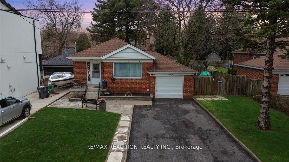 1568-asgard-drive-mississauga-ontario-w13161306