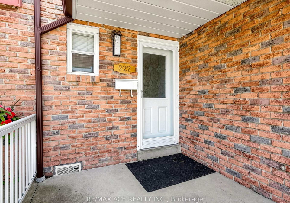 922-stainton-drive-mississauga-ontario-w13161370