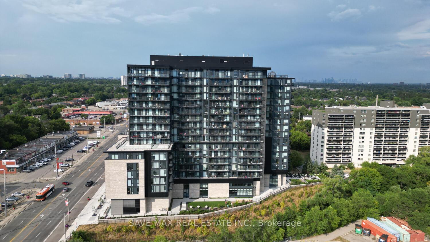 86-dundas-street-e-mississauga-ontario-w13161374