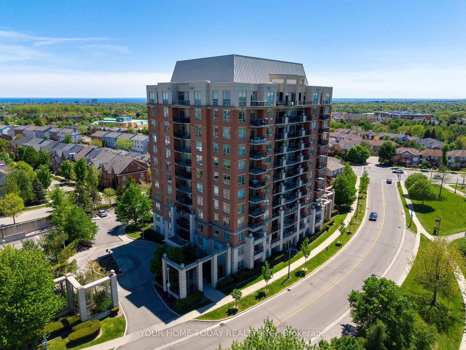 2325-central-park-drive-oakville-ontario-w13161518