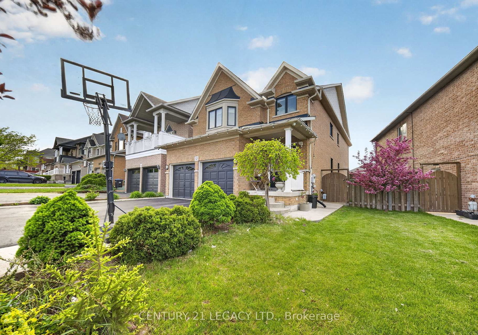 12-aria-lane-brampton-ontario-w13161568