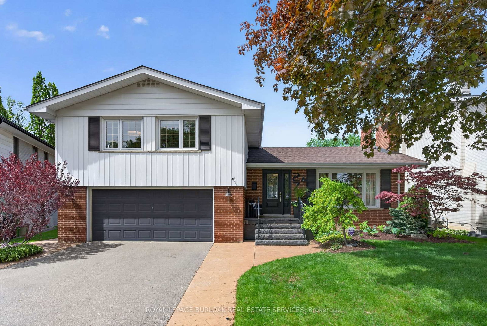 27-shortland-crescent-etobicoke-ontario-w13161898