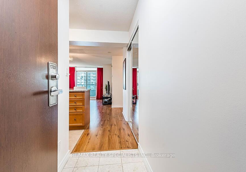 335-rathburn-road-w-mississauga-ontario-w13161938