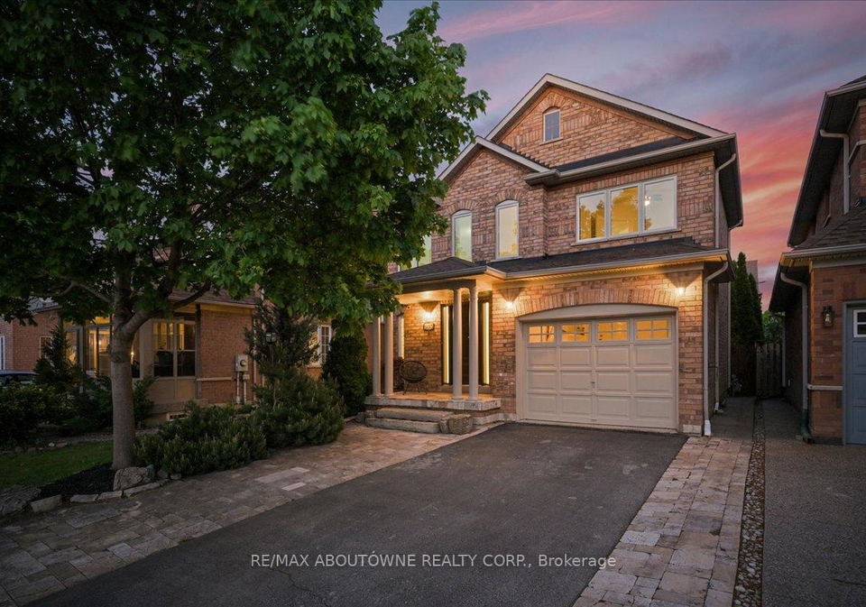 1493-derby-county-crescent-oakville-ontario-w13162050