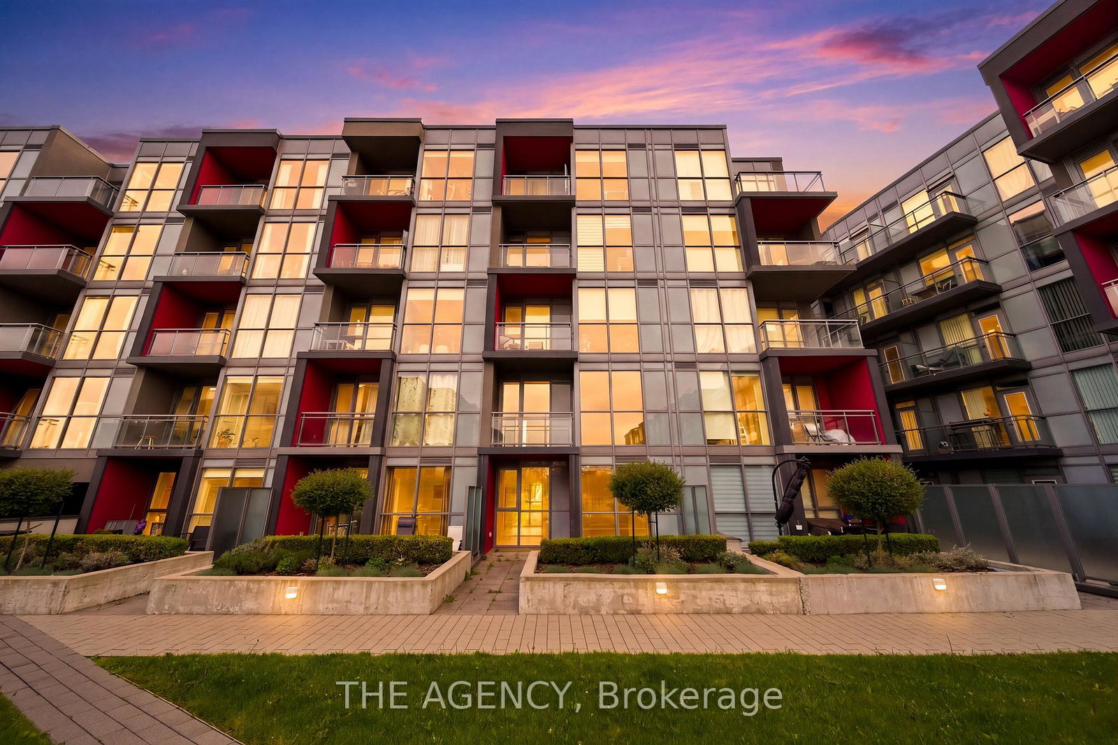 5220-dundas-street-burlington-ontario-w13162056
