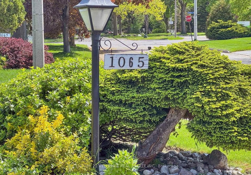 1065-sierra-boulevard-s-mississauga-ontario-w13162316