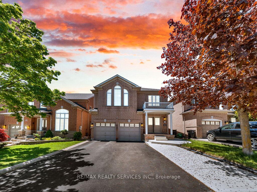 58-queen-mary-drive-brampton-ontario-w13162344