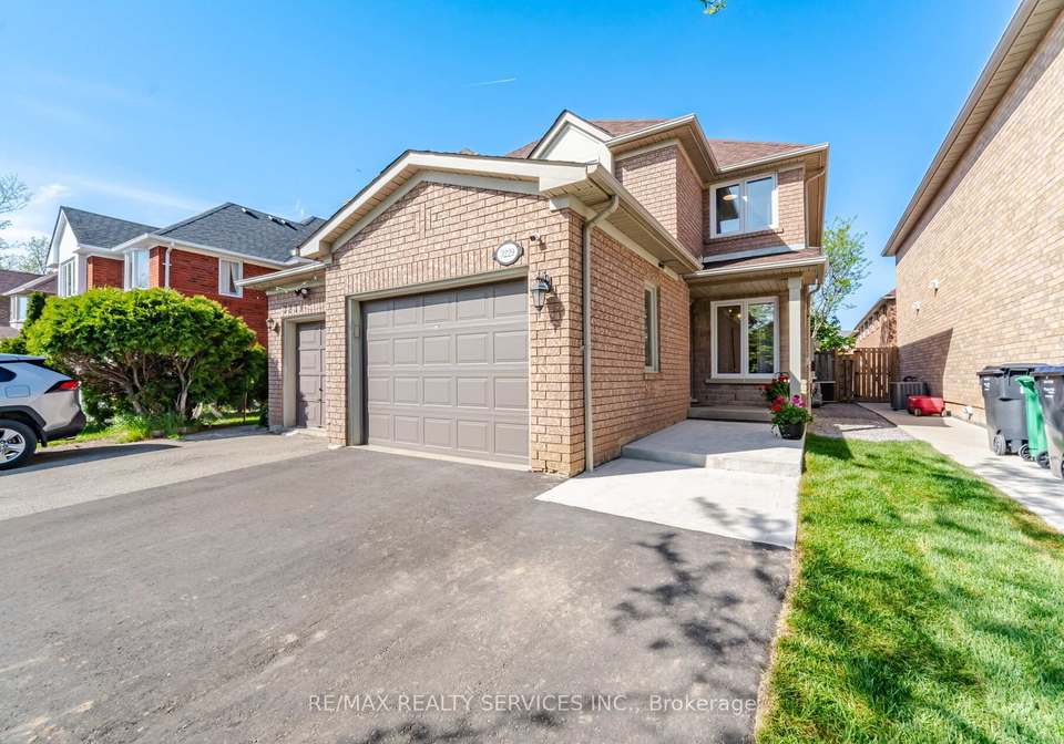 3229-fanleaf-drive-mississauga-ontario-w13162380