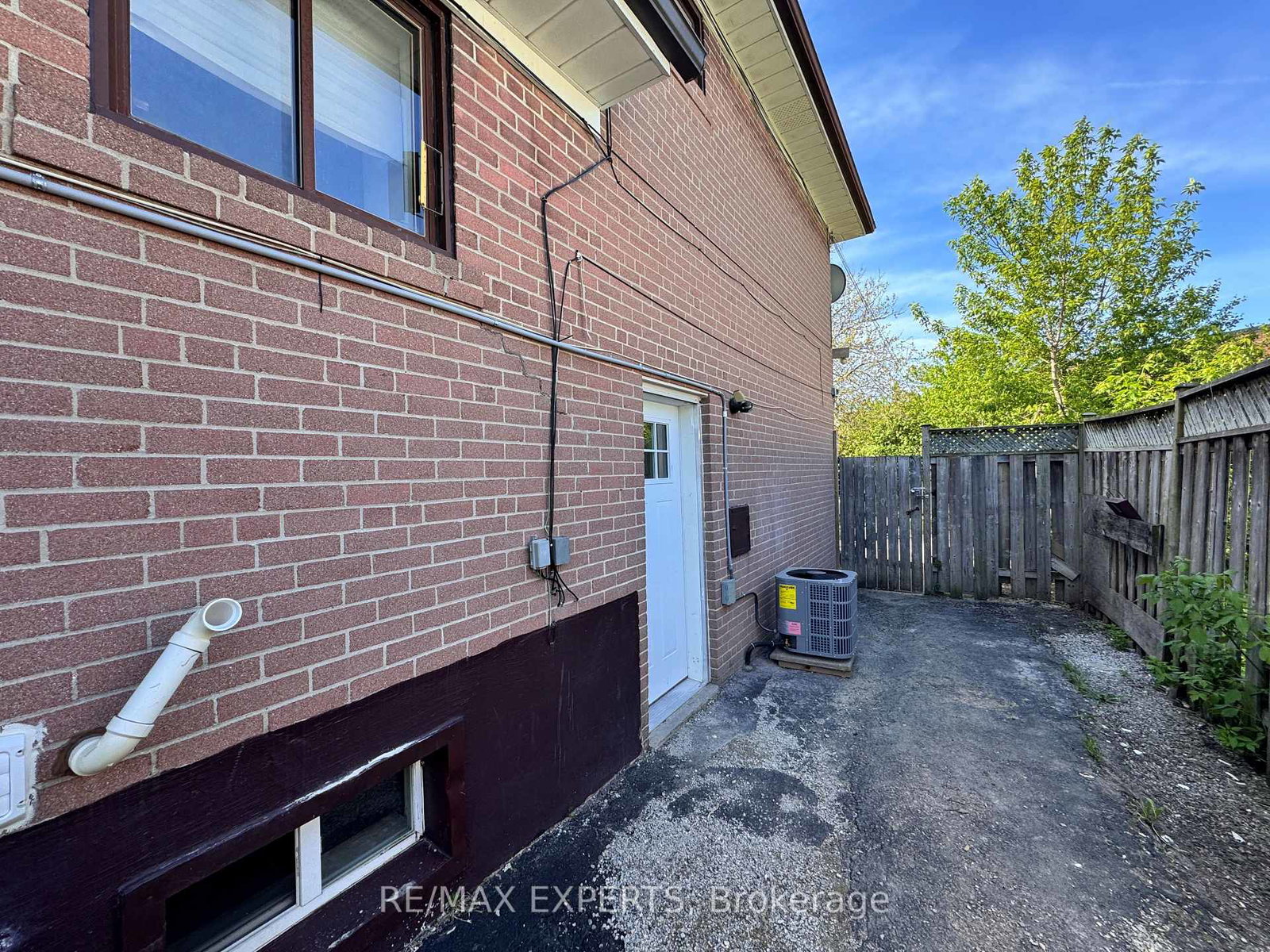 95-post-road-brampton-ontario-w13162388