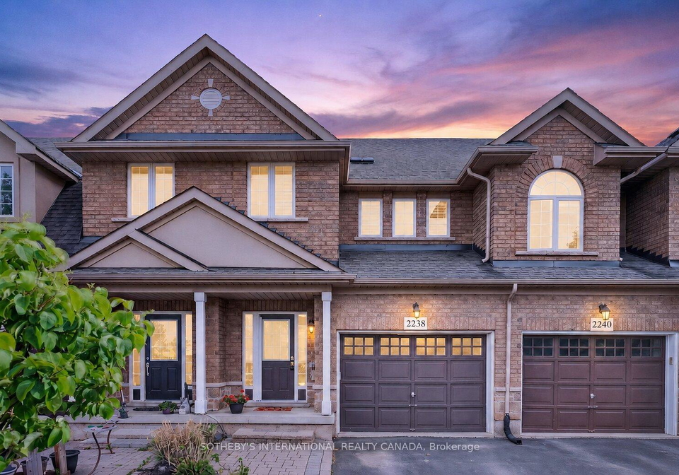 2238-stone-glen-crescent-oakville-ontario-w13162426