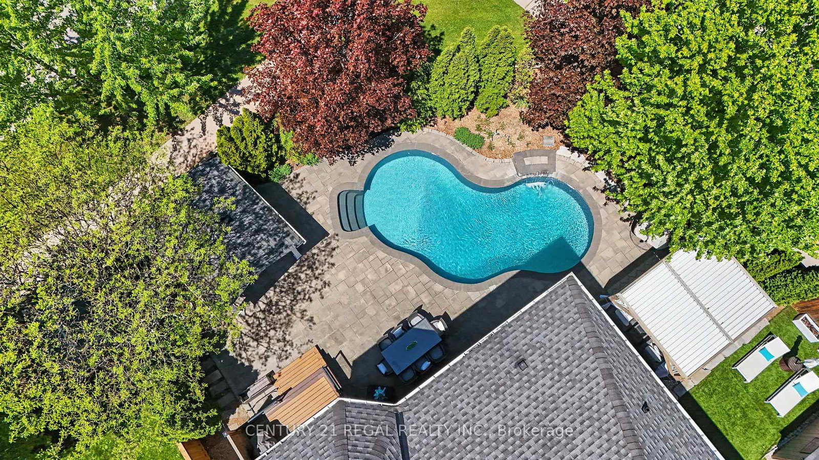 2260-chickadee-crescent-oakville-ontario-w13162464