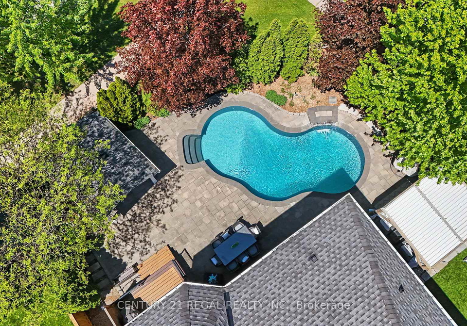 2260-chickadee-crescent-oakville-ontario-w13162464