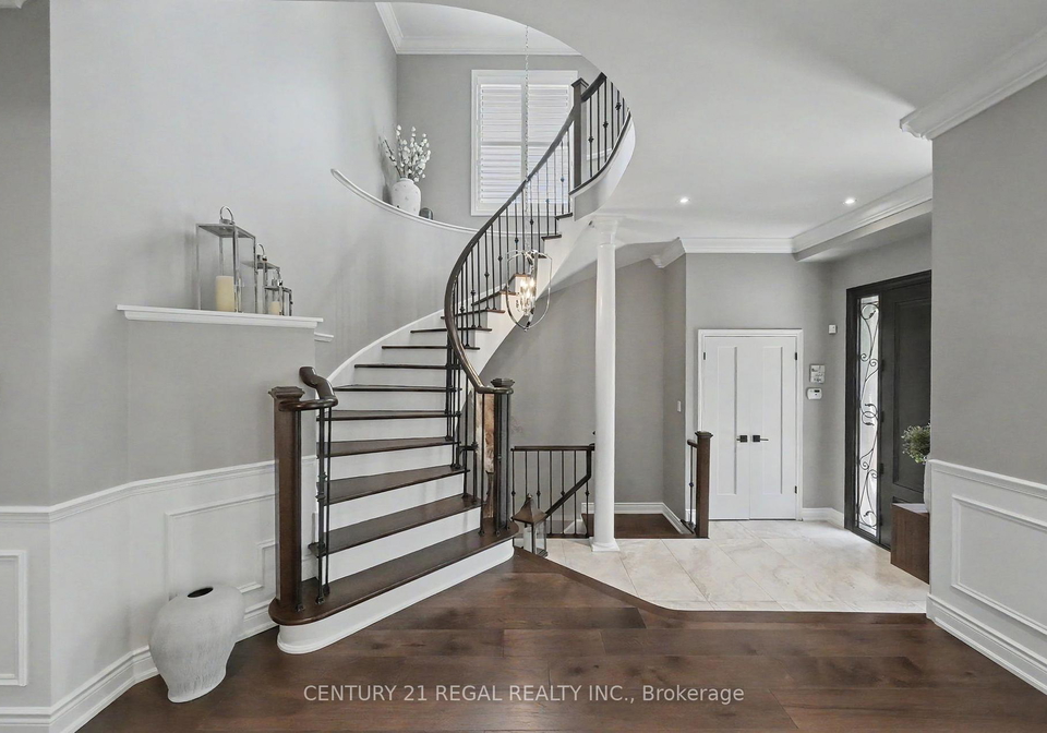 2260-chickadee-crescent-oakville-ontario-w13162464