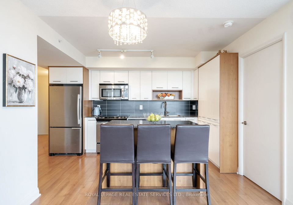 1-valhalla-inn-road-etobicoke-ontario-w13162552