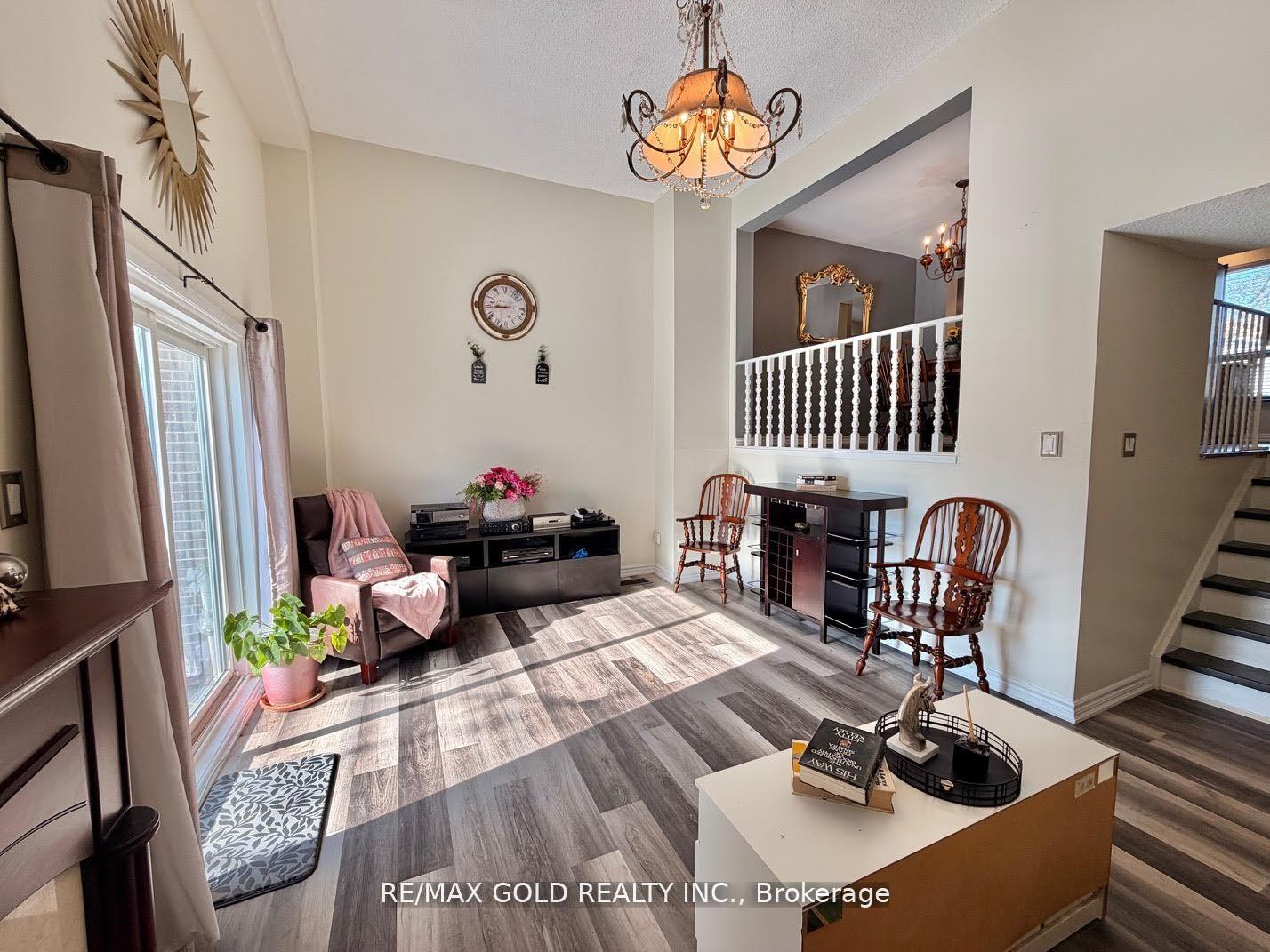 7707-darcel-avenue-mississauga-ontario-w13162586