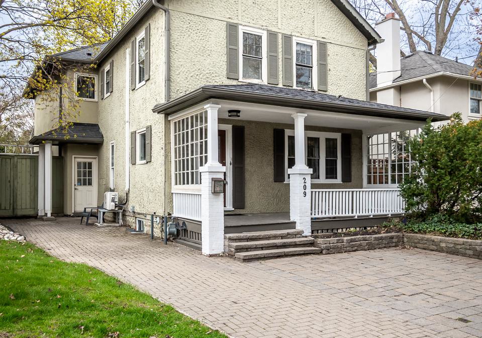 209-allan-street-oakville-ontario-w13162802