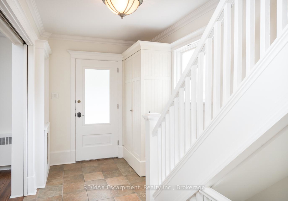 209-allan-street-oakville-ontario-w13162802