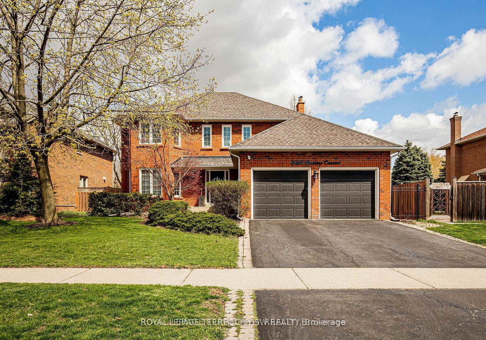 2025-parklane-crescent-burlington-ontario-w13162956