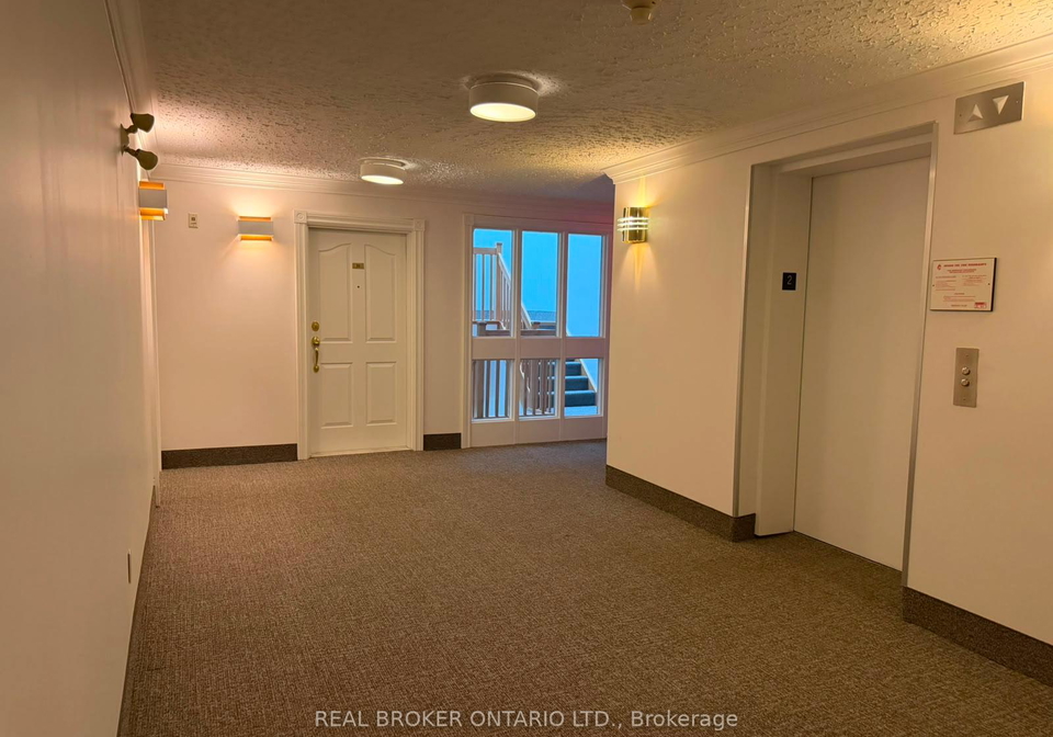 3050-pinemeadow-drive-burlington-ontario-w13163196