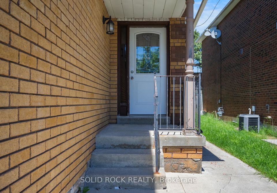 58-ravenscliffe-court-brampton-ontario-w13163270