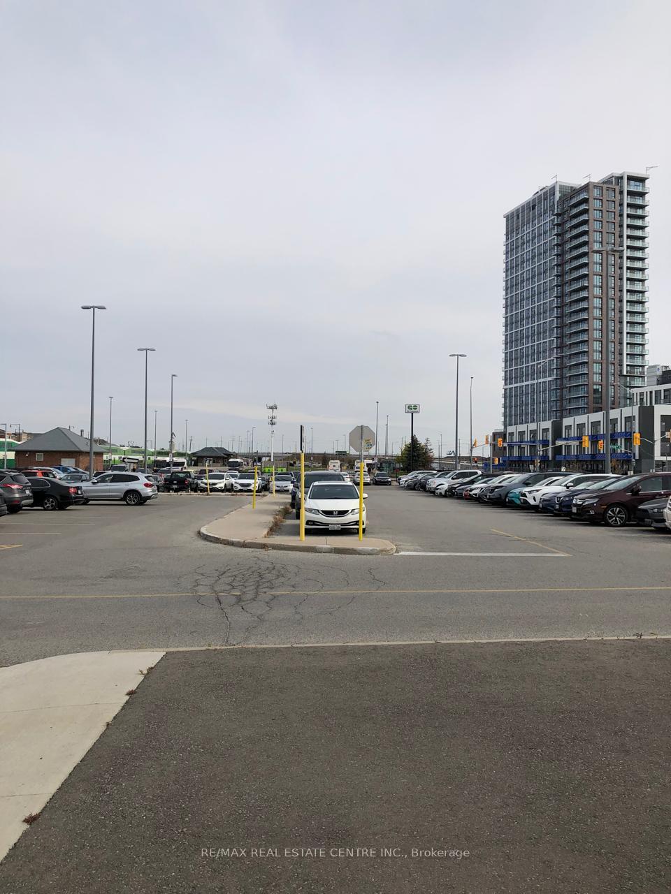 10-lagerfeld-drive-brampton-ontario-w13163450