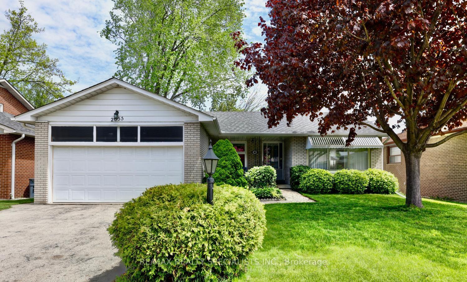 2055-family-crescent-mississauga-ontario-w13163626
