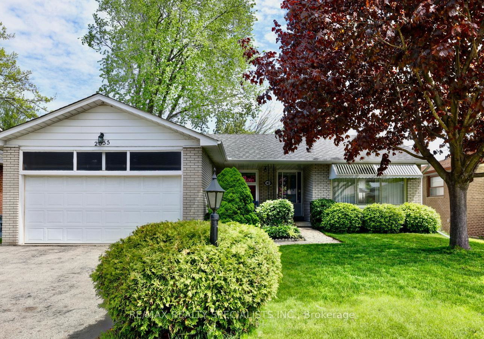 2055-family-crescent-mississauga-ontario-w13163626
