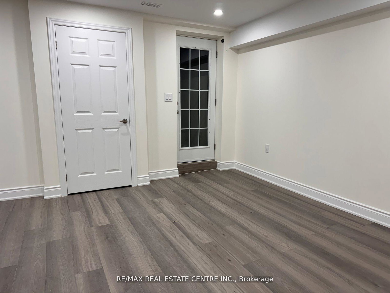 25-parity-road-brampton-ontario-w13163746