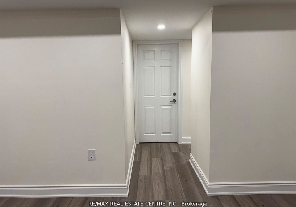 25-parity-road-brampton-ontario-w13163746