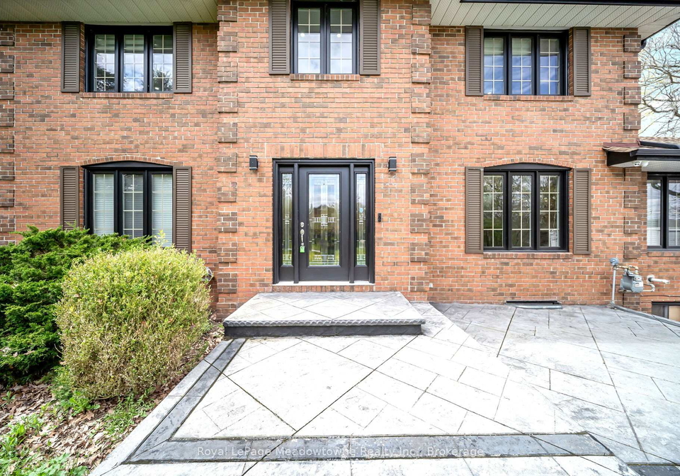 170-crawford-crescent-milton-ontario-w13163780