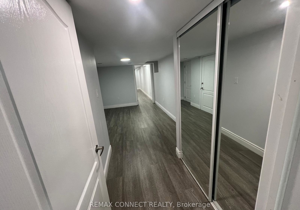 8-evanwood-crescent-brampton-ontario-w13163826