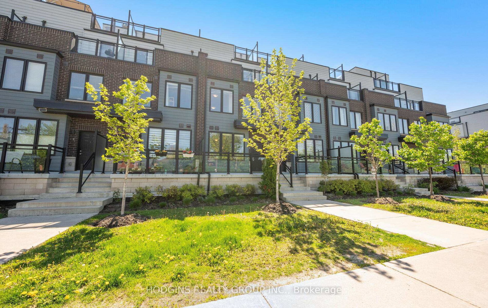 2212-bromsgrove-road-mississauga-ontario-w13163836