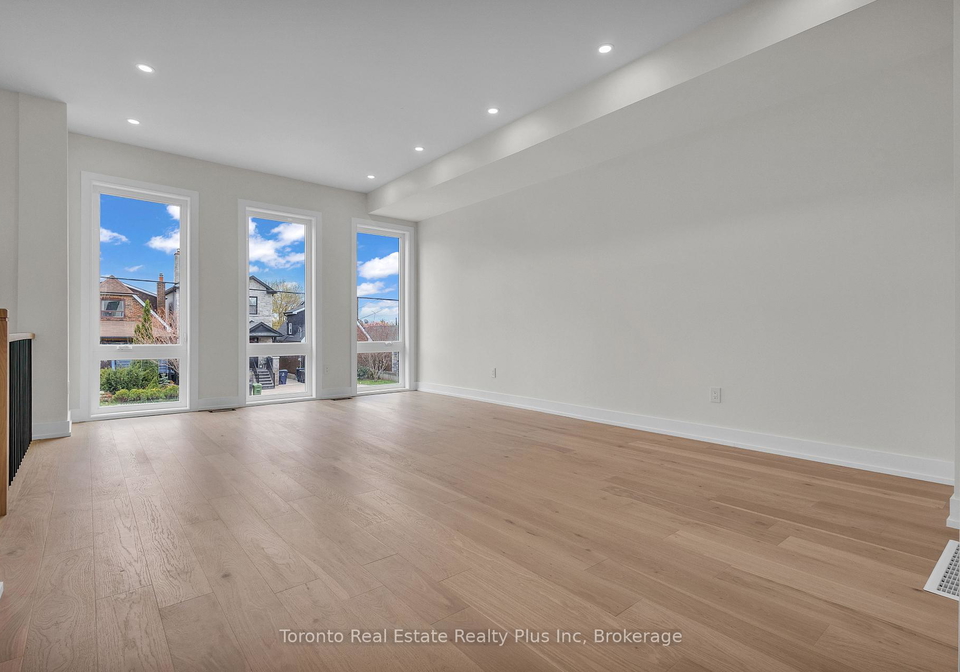 138-bowie-avenue-north-york-ontario-w13163856