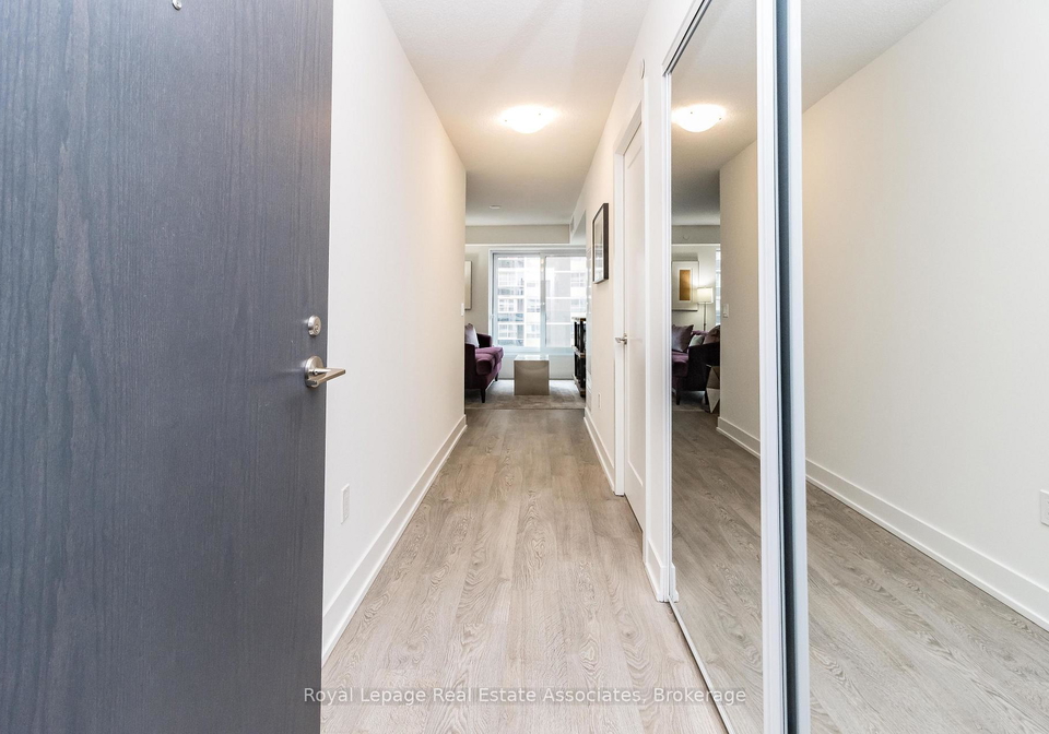 9-mabelle-avenue-etobicoke-ontario-w13163938