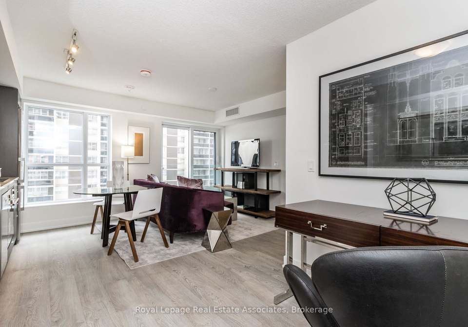 9-mabelle-avenue-etobicoke-ontario-w13163938