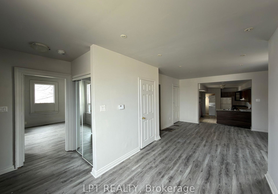 37-elizabeth-street-n-brampton-ontario-w13164254