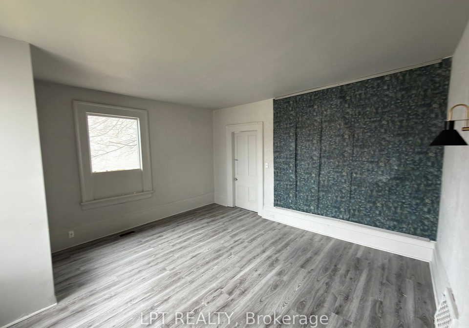 37-elizabeth-street-n-brampton-ontario-w13164254