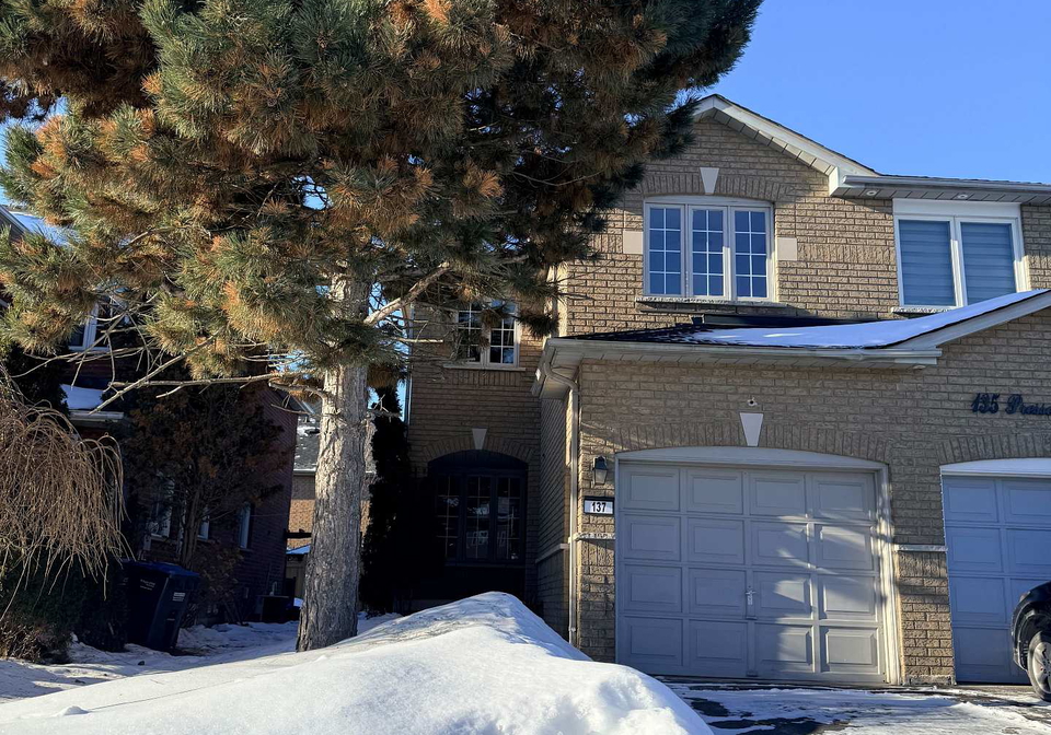 137-pressed-brick-drive-brampton-ontario-w13164338