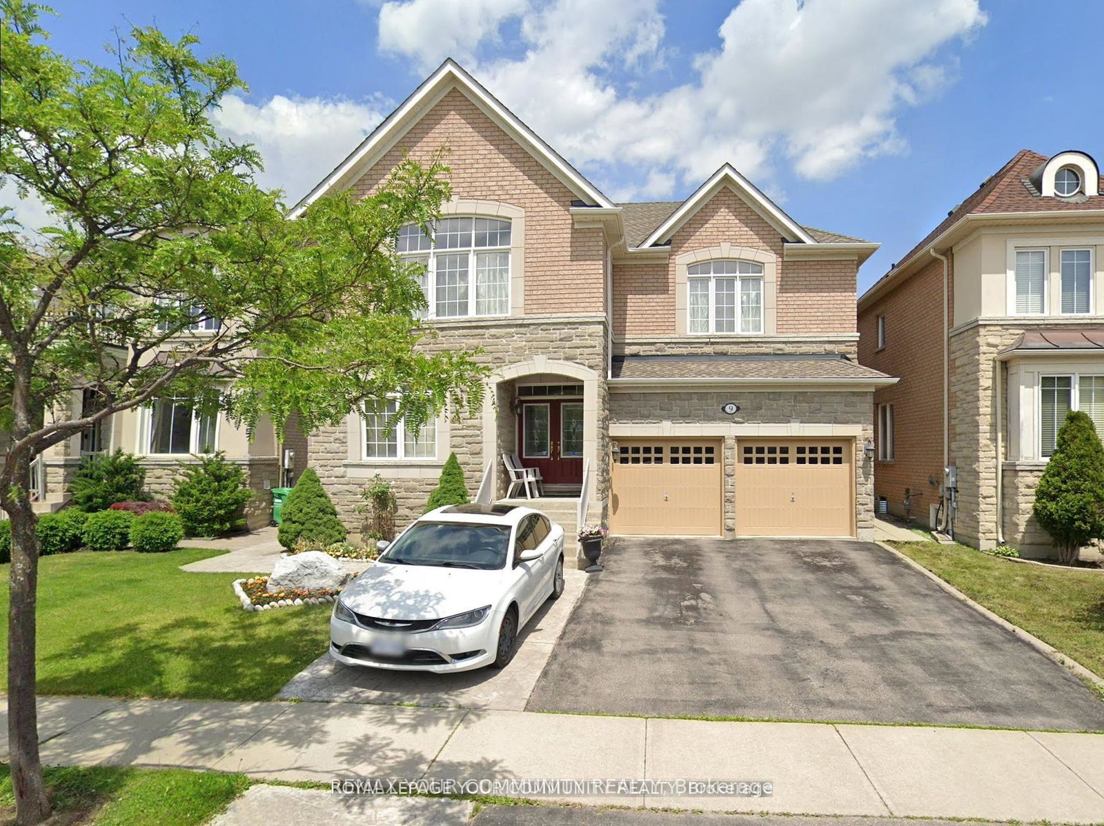 9-hawkridge-trail-brampton-ontario-w13164362