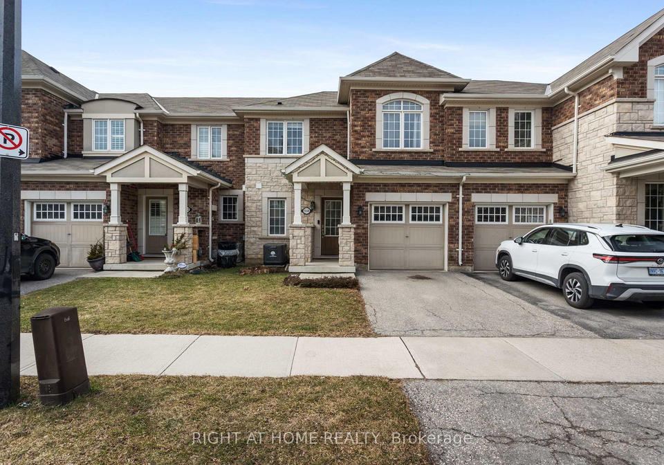 1550-gainer-crescent-milton-ontario-w13164398