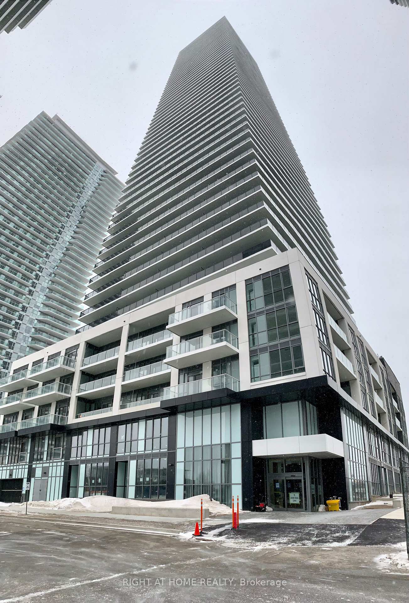 70-annie-craig-drive-etobicoke-ontario-w13164404