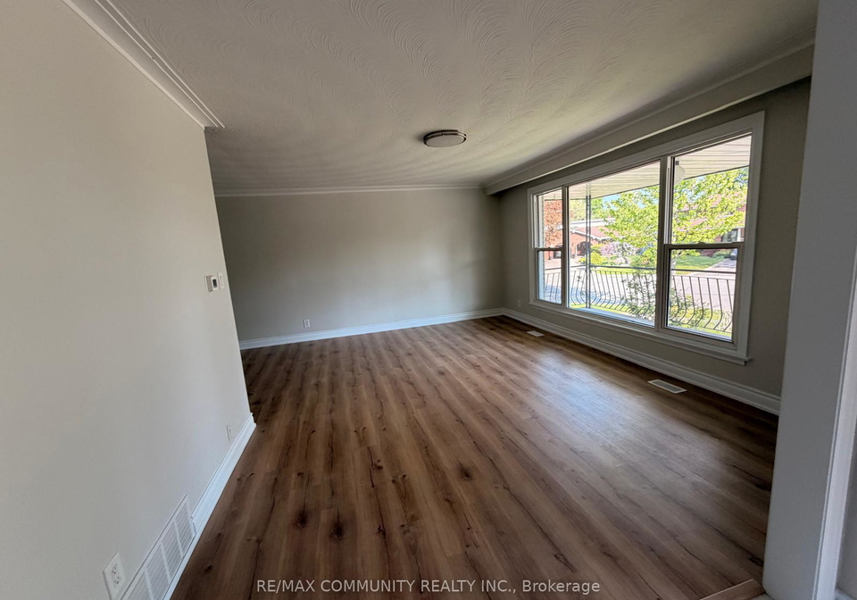 6-brantley-crescent-york-ontario-w13164486