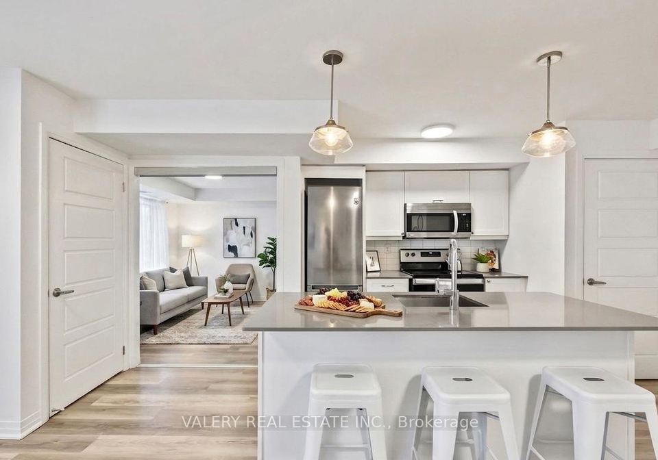 17william-duncan-road-york-ontario-w13164828