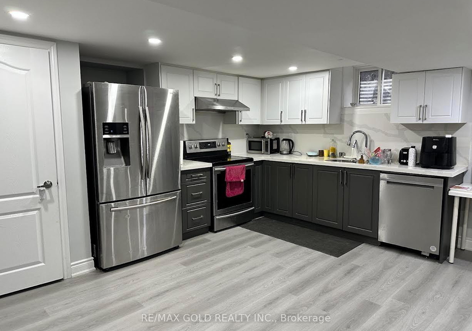 73-snow-leopard-court-brampton-ontario-w13164932