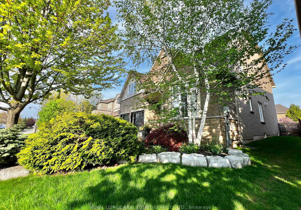 3306-fox-run-circle-oakville-ontario-w13164946