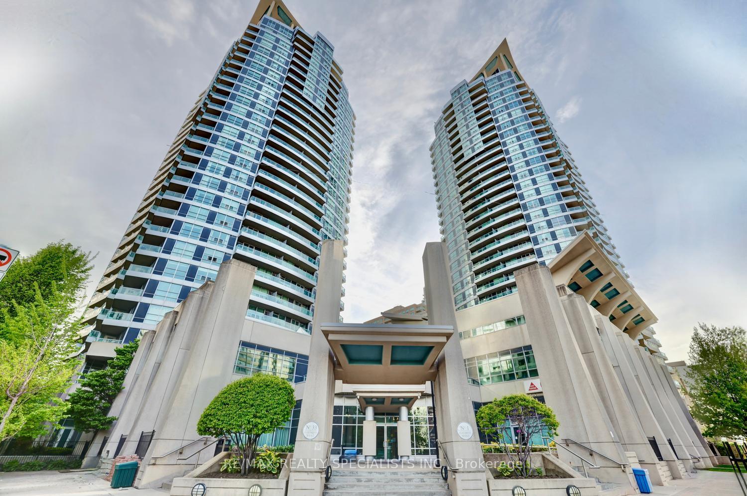 33-elm-drive-mississauga-ontario-w13164966