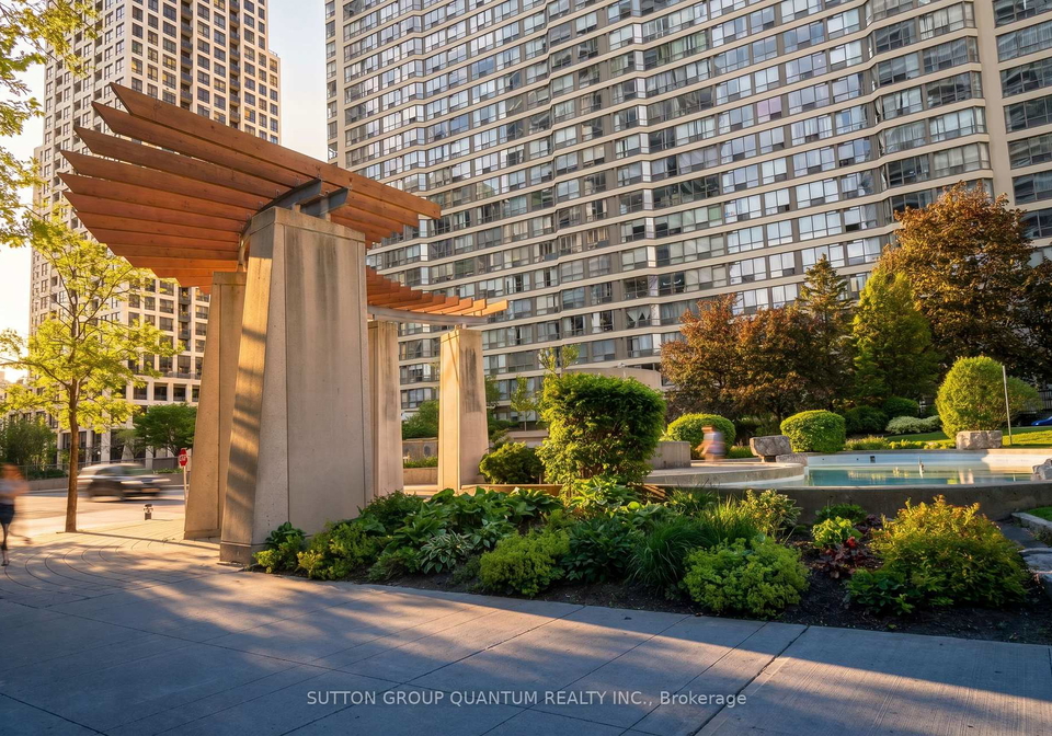 1-elm-drive-w-mississauga-ontario-w13164992